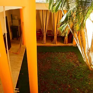 https://las-palmas.quintano-roohotels.com